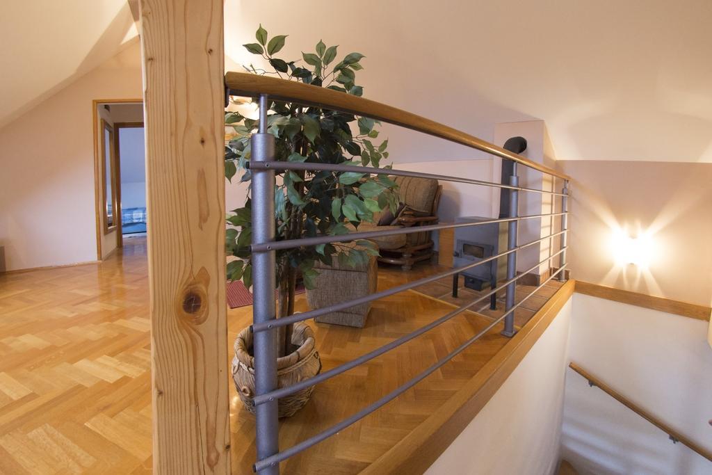 Apartment Oreskovic Otočac Eksteriør billede